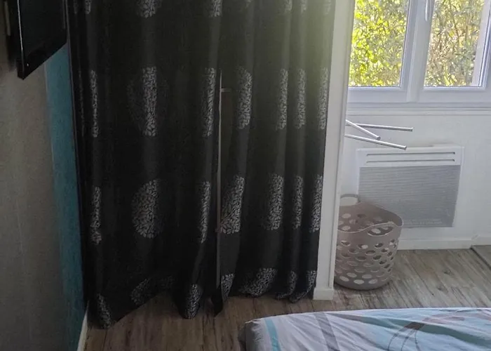 Holiday home Maison Bord De Saint-Georges-de-la-Riviere